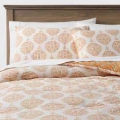 Medallion Printed Comforter & Sham Set Off-White/Dark Gold - Threshold™ 7 Medallion Printed Comforter & Sham Set Off-White/Dark Gold - Threshold™ -Decoro Shop GUEST 60cf55a4 b131 4cd9 9d3e f2d1287d9cce