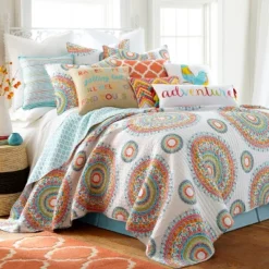 Mayla Medallion Quilt And Pillow Sham Set - Levtex Home 13 Mayla Medallion Quilt And Pillow Sham Set - Levtex Home -Decoro Shop GUEST 98698ca2 dd3c 4491 b3b4 3e434c88cbdf