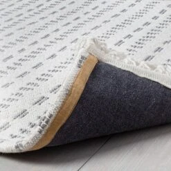 Pattern Stripe Area Rug - Hearth & Hand™ With Magnolia 6 Pattern Stripe Area Rug - Hearth & Hand™ With Magnolia -Decoro Shop GUEST db88f84e deb6 4adc a022 ca0fe41b72bc